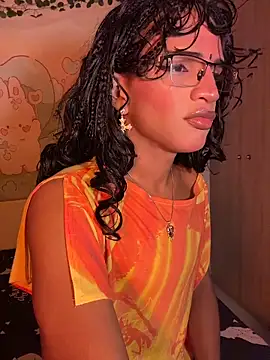 LunuxSiren online show from April 4, 2026, 1:34 am