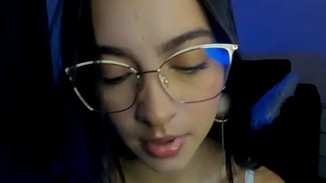 Snapshot of Daphne_Rosse chatting on April 13, 2026, 12:09 pm Daphne Rosse online show from April 13, 2026, 12:09 pm