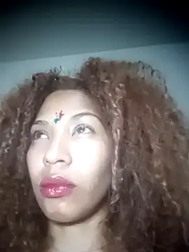 Snapshot of SolashLitzy_Curly chatting on July 10, 2026, 6:24 am SolashLitzy Curly online show from July 10, 2026, 6:24 am