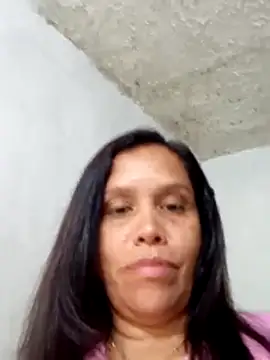 Snapshot of alexandra-queen chatting on May 29, 2026, 6:03 pm alexandra-queen online show from May 29, 2026, 6:03 pm