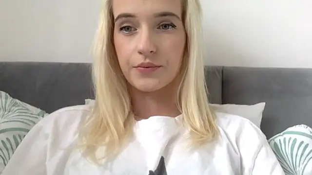 NovaFlirt online show from March 31, 2026, 10:06 am