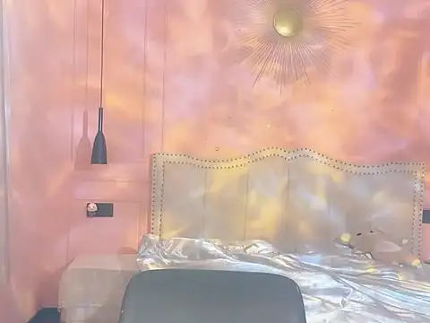 A-wzz online show from April 7, 2026, 8:49 am