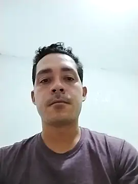 Snapshot of Gabriel_leon33 chatting on May 3, 2026, 6:55 pm Gabriel leon33 online show from May 3, 2026, 6:55 pm