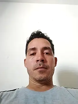 Snapshot of Gabriel_leon33 chatting on April 13, 2026, 8:02 pm Gabriel leon33 online show from April 13, 2026, 8:02 pm