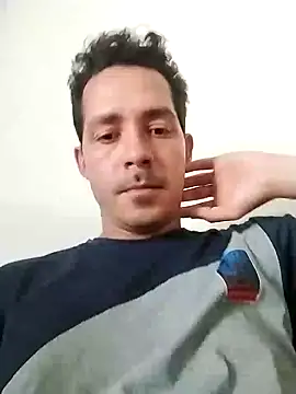 Snapshot of Gabriel_leon33 chatting on May 6, 2026, 9:30 pm Gabriel leon33 online show from May 6, 2026, 9:30 pm