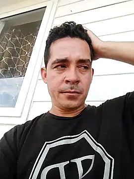 Snapshot of Gabriel_leon33 chatting on April 5, 2026, 7:20 pm Gabriel leon33 online show from April 5, 2026, 7:20 pm