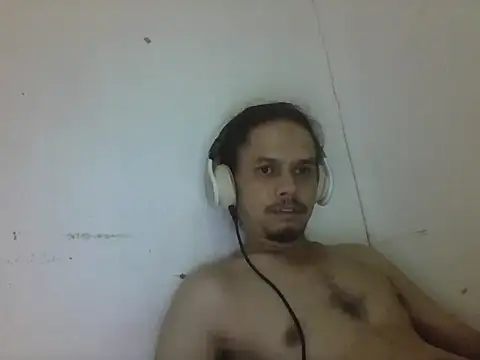 Raku2386 online show from April 13, 2026, 5:33 am