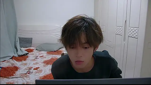 Snapshot of buding-001 chatting on March 29, 2026, 2:24 am buding-001 online show from March 29, 2026, 2:24 am