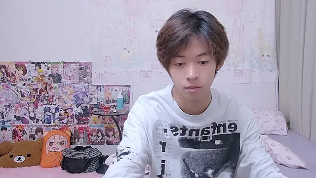 Snapshot of buding-001 chatting on April 23, 2026, 11:49 am buding-001 online show from April 23, 2026, 11:49 am