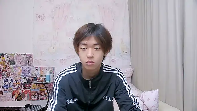 Snapshot of buding-001 chatting on April 28, 2026, 5:12 am buding-001 online show from April 28, 2026, 5:12 am