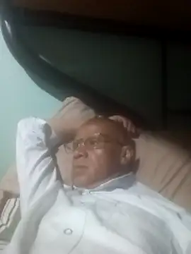 mateosantos111 online show from March 25, 2026, 12:55 am