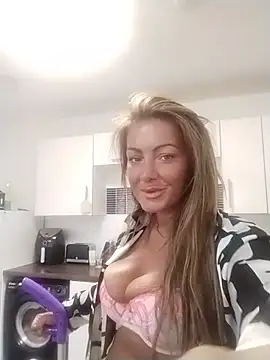 Exotic ParisX online show from June 30, 2026, 6:02 am