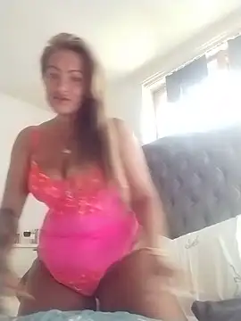 Exotic ParisX online show from June 26, 2026, 8:53 am