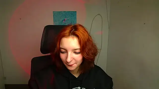Snapshot of Butterfly_Milly chatting on April 6, 2026, 11:33 am Butterfly Milly online show from April 6, 2026, 11:33 am