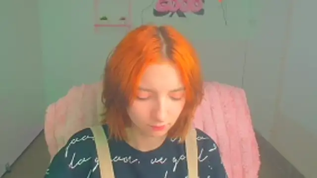 Snapshot of Butterfly_Milly chatting on April 13, 2026, 11:47 am Butterfly Milly online show from April 13, 2026, 11:47 am