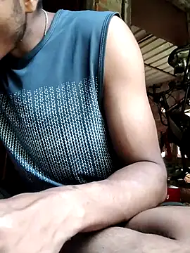 luck00y online show from May 4, 2026, 3:21 am