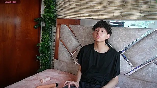 dominik across online show from March 25, 2026, 12:15 pm