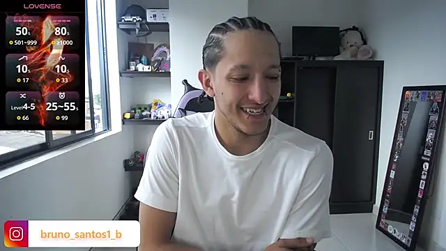 Snapshot of Bruno_santos1 chatting on May 20, 2026, 1:08 pm Bruno santos1 online show from May 20, 2026, 1:08 pm