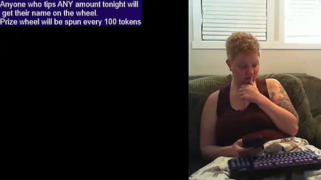 SugarSparklez online show from March 25, 2026, 8:08 pm