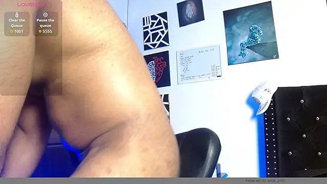 romanpearce  online show from May 16, 2026, 10:31 pm