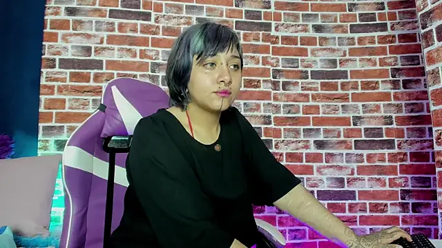 Snapshot of fresa_Wafflera chatting on April 21, 2026, 7:31 pm fresa Wafflera online show from April 21, 2026, 7:31 pm