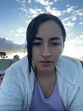 kimberly peter online show from June 20, 2026, 10:37 pm