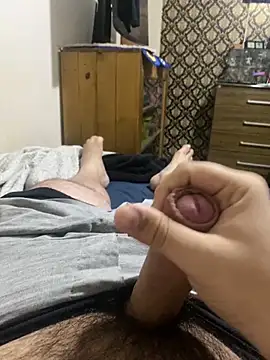 safadogggg online show from April 15, 2026, 8:42 am