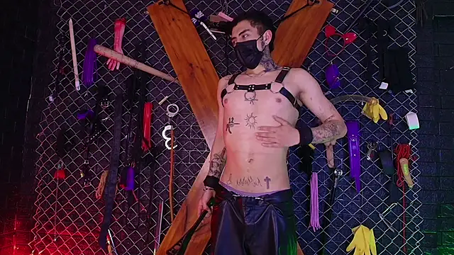 Snapshot of Chuky_BDSM_ chatting on March 26, 2026, 9:13 pm Chuky BDSM online show from March 26, 2026, 9:13 pm