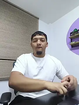 Snapshot of Itsdavidxxx chatting on June 28, 2026, 10:21 am Itsdavidxxx online show from June 28, 2026, 10:21 am