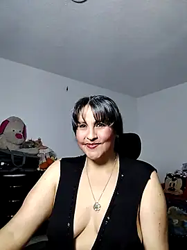 Snapshot of Merlyna_Goldenss chatting on April 22, 2026, 3:02 am Merlyna Goldenss online show from April 22, 2026, 3:02 am