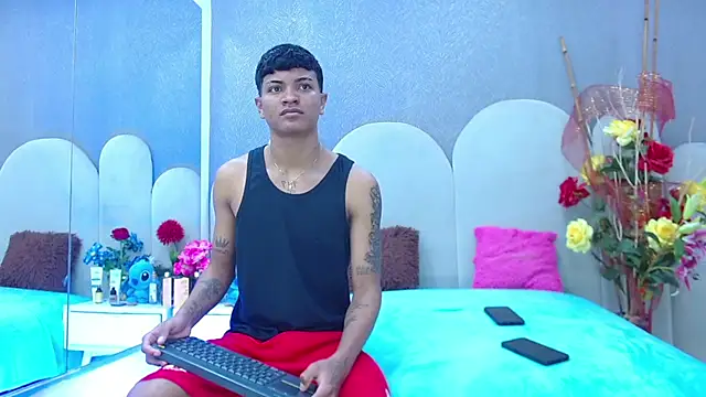 party duo playboy online show from May 7, 2026, 5:55 am