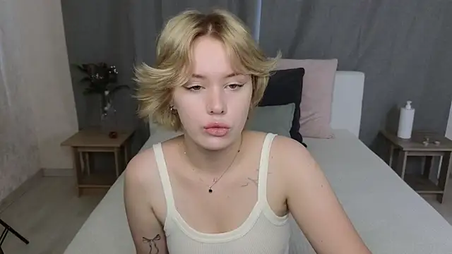 MelissaAvis online show from July 19, 2026, 5:38 am