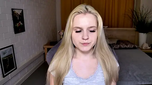 SherriButlers online show from June 10, 2026, 5:08 am