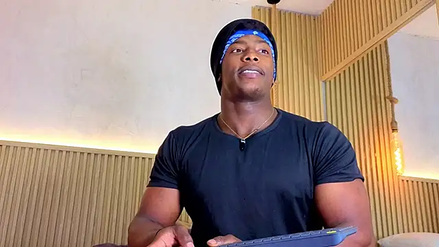 maxmuscle10 online show from June 14, 2026, 5:41 am