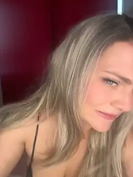 Snapshot of Blonde_Cougar chatting on July 10, 2026, 6:19 pm Blonde Cougar online show from July 10, 2026, 6:19 pm