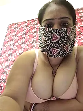 Snapshot of sonalidey5564 chatting on April 15, 2026, 8:31 am sonalidey5564 online show from April 15, 2026, 8:31 am
