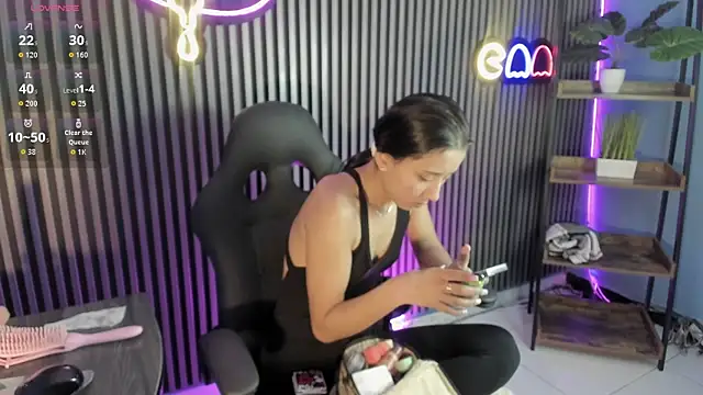 Snapshot of Luna_roose1 chatting on April 22, 2026, 12:34 pm Luna roose1 online show from April 22, 2026, 12:34 pm