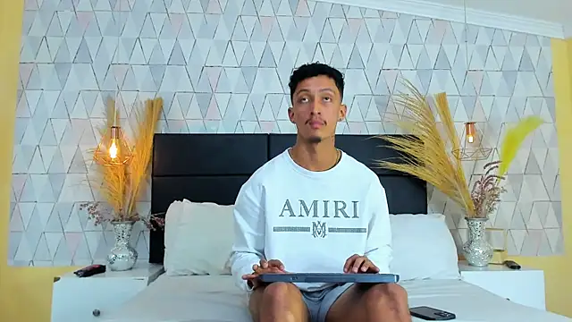 Snapshot of NoahOsorio chatting on March 27, 2026, 6:53 pm NoahOsorio online show from March 27, 2026, 6:53 pm