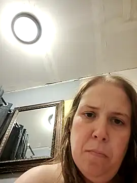 Snapshot of 023thickandjuicy07 chatting on April 22, 2026, 2:29 am 023thickandjuicy07 online show from April 22, 2026, 2:29 am