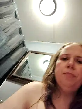 Snapshot of 023thickandjuicy07 chatting on April 12, 2026, 2:26 am 023thickandjuicy07 online show from April 12, 2026, 2:26 am