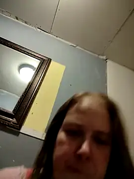 Snapshot of 023thickandjuicy07 chatting on April 21, 2026, 2:47 am 023thickandjuicy07 online show from April 21, 2026, 2:47 am