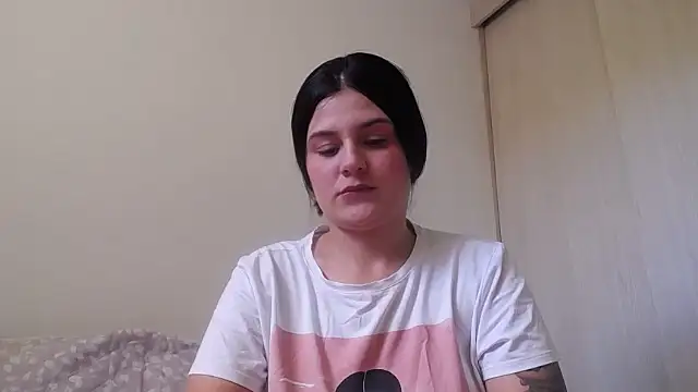 SofiaBanks  online show from May 24, 2026, 5:46 pm