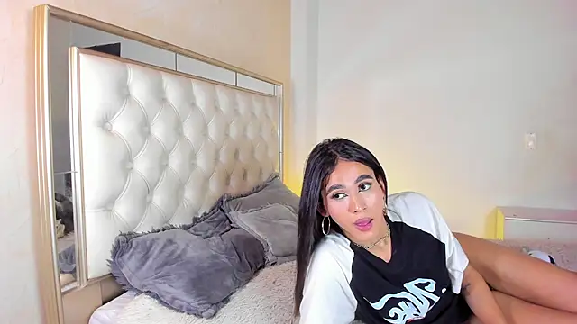 Miss KhalifaDoll online show from June 24, 2026, 3:49 am