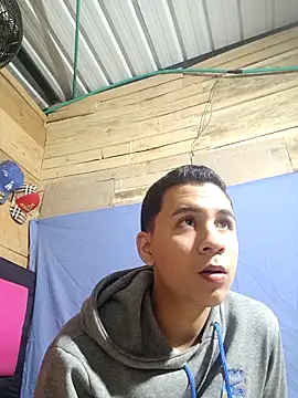 Emyli Liamm online show from March 27, 2026, 8:26 am