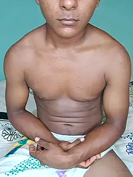 Snapshot of erik_130 chatting on April 3, 2026, 11:33 pm erik 130 online show from April 3, 2026, 11:33 pm