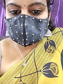 honeyflowerr online show from March 26, 2026, 8:45 am