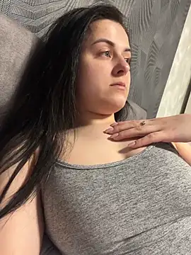 Velliaa online show from April 23, 2026, 8:21 pm