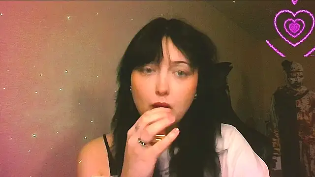 Snapshot of Katarina_Fox_ chatting on March 27, 2026, 11:22 am Katarina Fox online show from March 27, 2026, 11:22 am