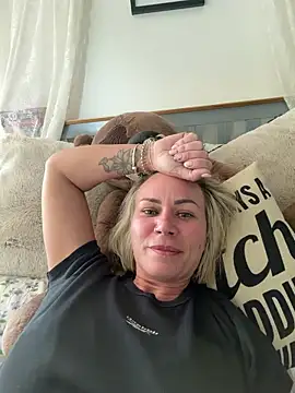 Milliethestylist online show from April 28, 2026, 12:42 pm