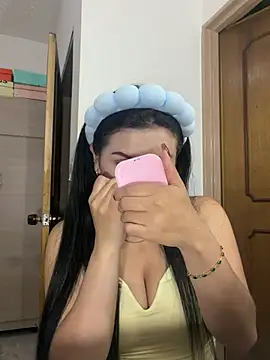 Cami olarte online show from July 17, 2026, 11:46 pm